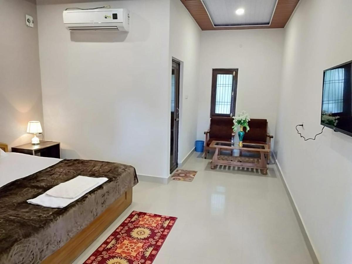 Hotel Jungle Palace Resort Umariā Εξωτερικό φωτογραφία