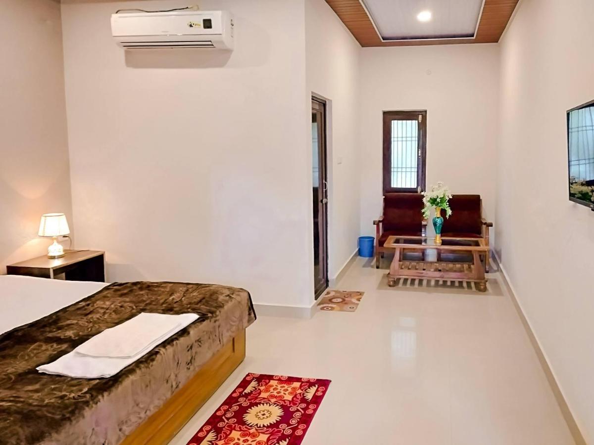 Hotel Jungle Palace Resort Umariā Εξωτερικό φωτογραφία